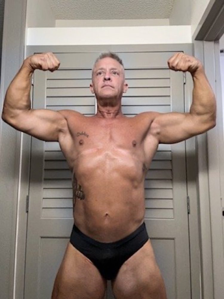 Front double biceps, show morning